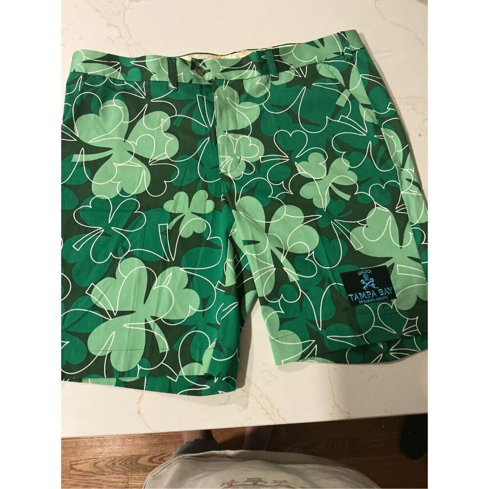 NEW LOUDMOUTH Shamrock Mens Golf Shorts Sz 42